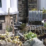 Гостевой дом White Rose 4*