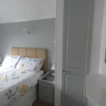 White Rose Гостевой дом Уиндермир