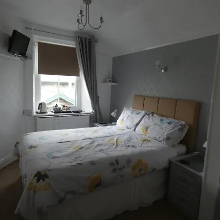 White Rose Πανσιόν 4*