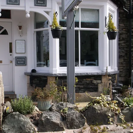 Πανσιόν White Rose