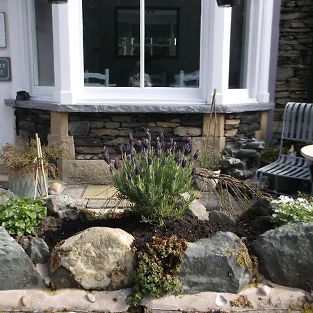 White Rose Guest house